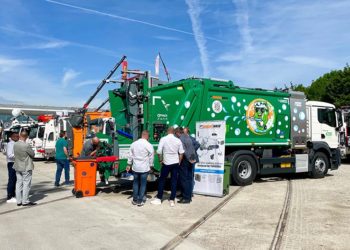 Śmieciarko-myjki KOMUNAL WASH podbijają świat!