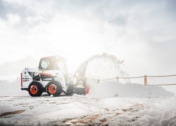 Odśnieżanie z maszynami Bobcat w szczególnych warunkach